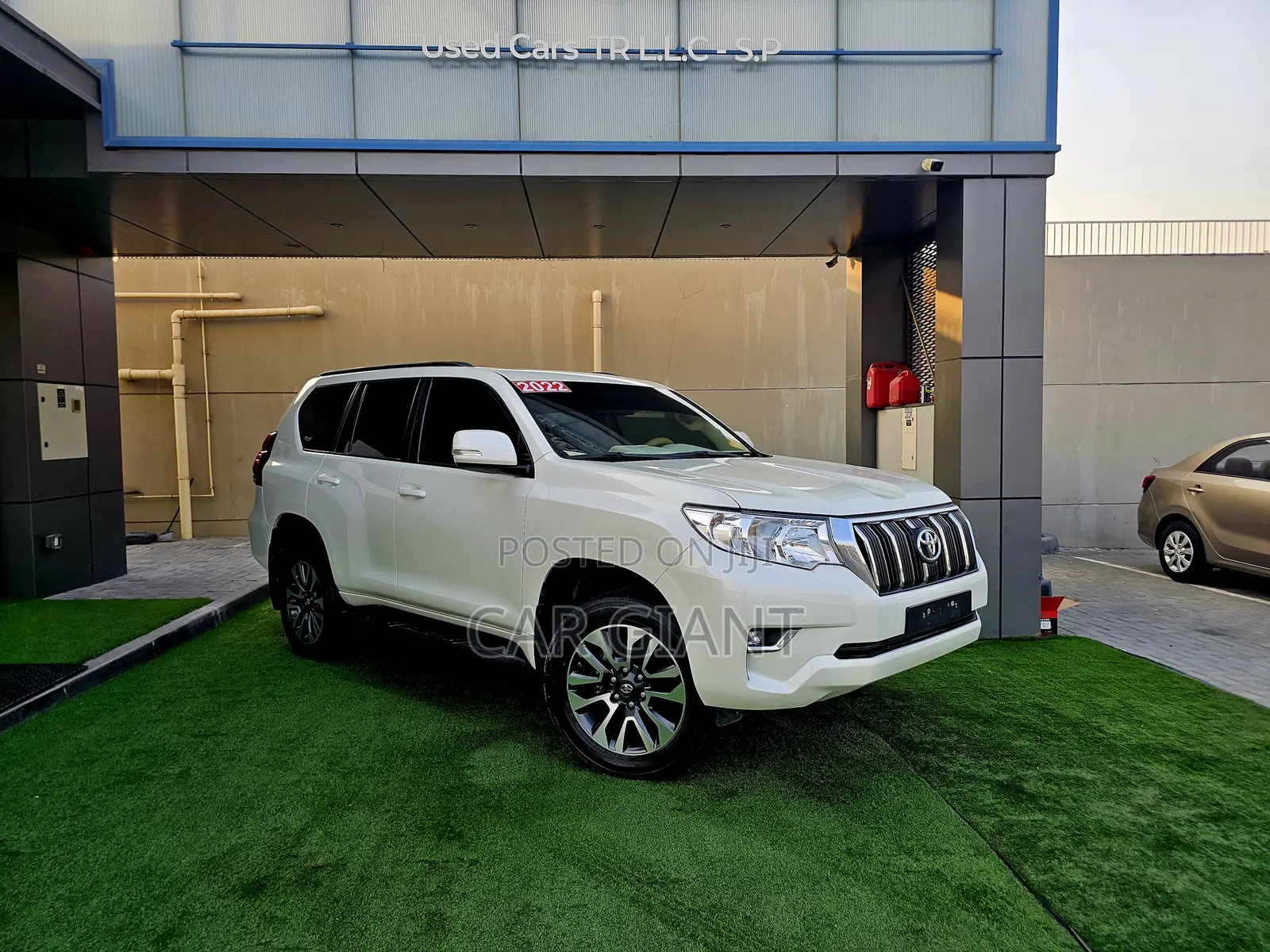 Toyota Land Cruiser Prado 4.0 Petrol GX-R 2022 White