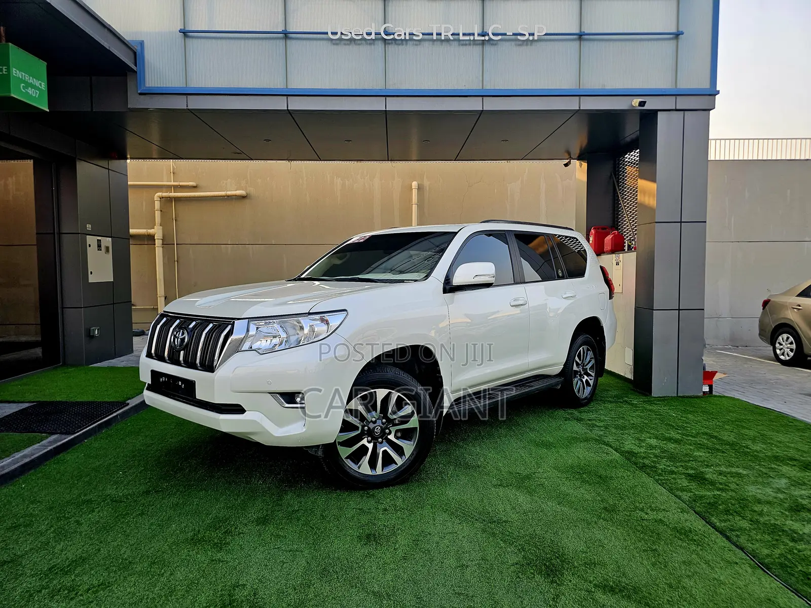 Toyota Land Cruiser Prado 4.0 Petrol GX-R 2022 White