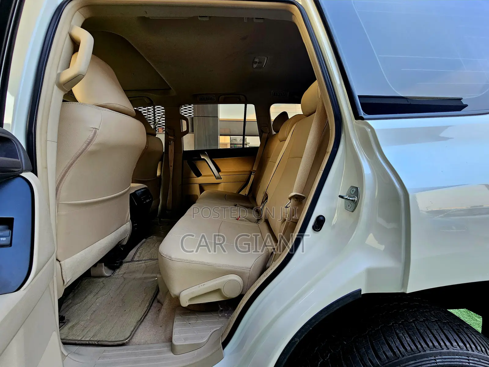 Toyota Land Cruiser Prado 4.0 Petrol GX-R 2022 White