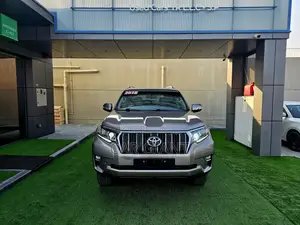 Toyota Land Cruiser Prado 4.0 Petrol GX-R 2018 Brown