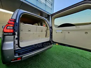 Toyota Land Cruiser Prado 4.0 Petrol GX-R 2018 Brown