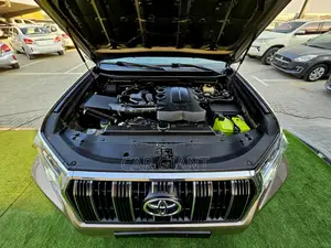 Toyota Land Cruiser Prado 4.0 Petrol GX-R 2018 Brown