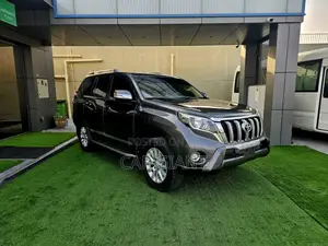 Toyota Land Cruiser Prado 4.0 Petrol GX-R 2016 Gray