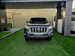 Toyota Land Cruiser Prado 4.0 Petrol GX-R 2016 Gray