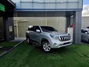 Toyota Land Cruiser Prado 4.0 Petrol GX-R 2015 Silver
