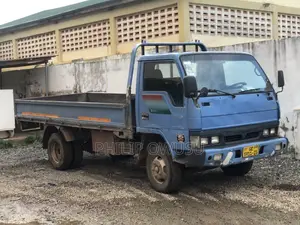 Hyundai Mighty 1