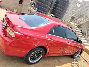 Toyota Corolla LE Special Edition 4dr Sedan (1.8L 4cyl 4A) 2013 Red