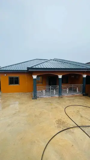4bdrm House in Sefdard Properties, Pokuase for rent