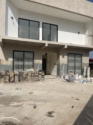 4bdrm House in Ashaley Botwe for sale