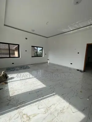 4bdrm House in Ashaley Botwe for sale