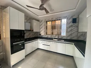 4bdrm House in Kwabenya Acp for sale
