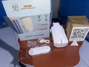 Intelligent Curtain Robot