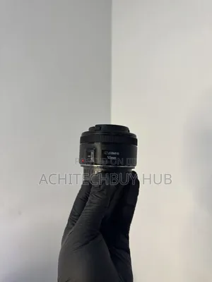 Canon 50mm F/1.8 STM Lens – 98% Like New