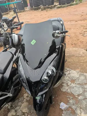 Yamaha Majesty 2015 Black