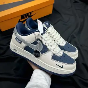 Nike Air Force 1 X Dior Sneaker