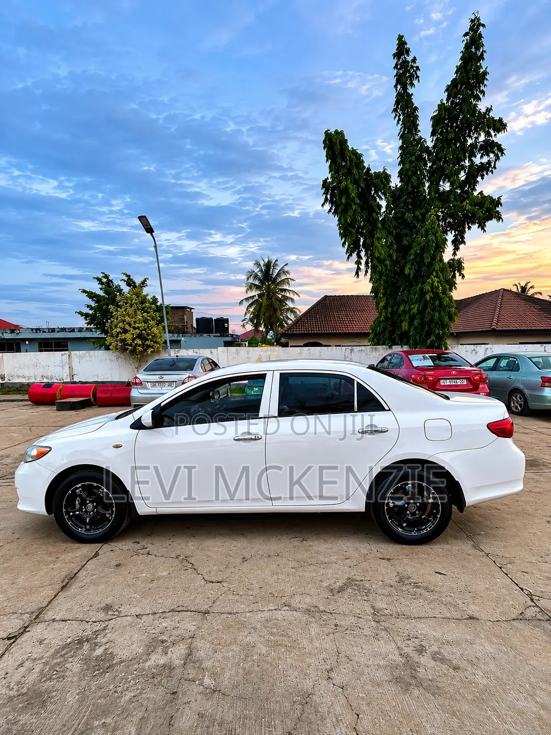 Toyota Corolla Base 4dr Sedan (1.8L 4cyl 5M) 2009 White