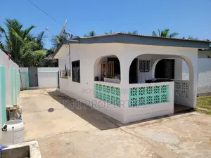 2bdrm House in Dki Properties, Sakumono for sale