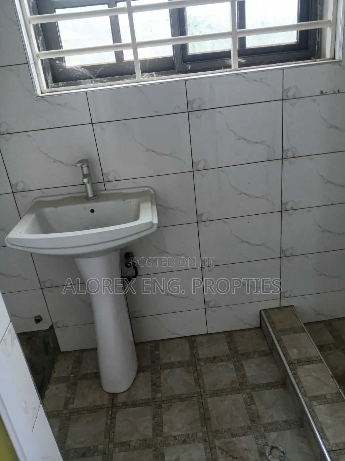 2bdrm Apartment in Oyarifa, Ghana Flag for rent
