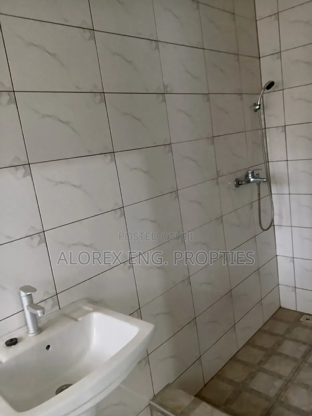 2bdrm Apartment in Oyarifa, Ghana Flag for rent