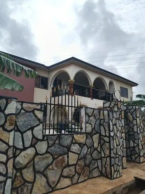 1bdrm Apartment in Adenta Amanfro, Frafraha for rent