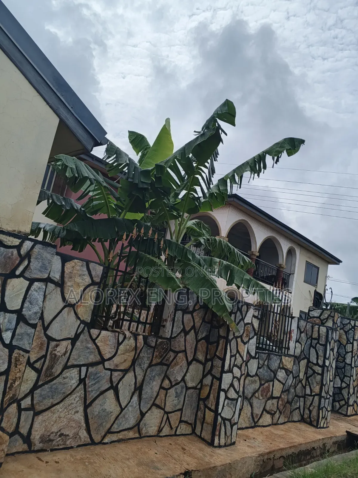 1bdrm Apartment in Adenta Amanfro, Frafraha for rent