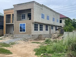 5bdrm House in Lesmon Investment, Pokuase for sale
