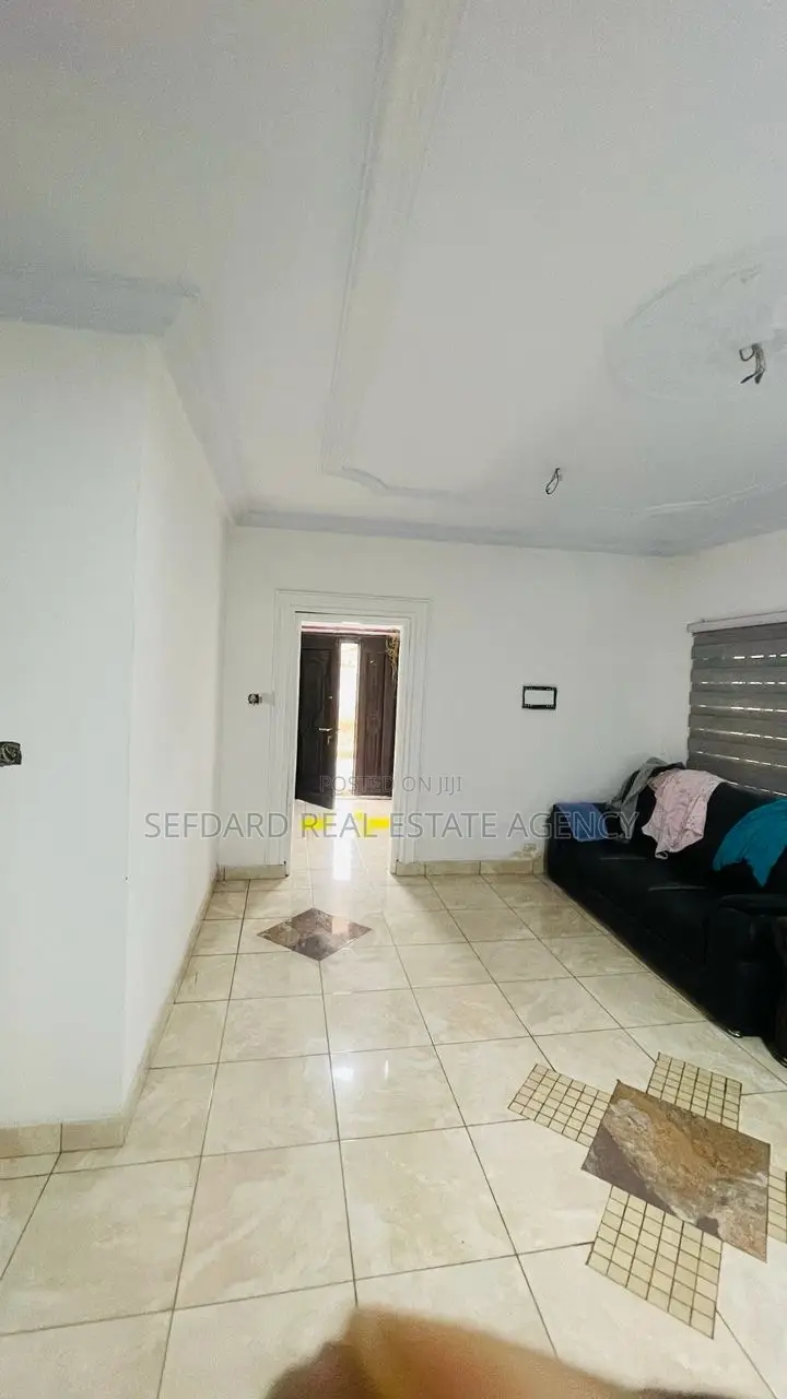 4bdrm House in Sefdard Properties, Amasaman for sale