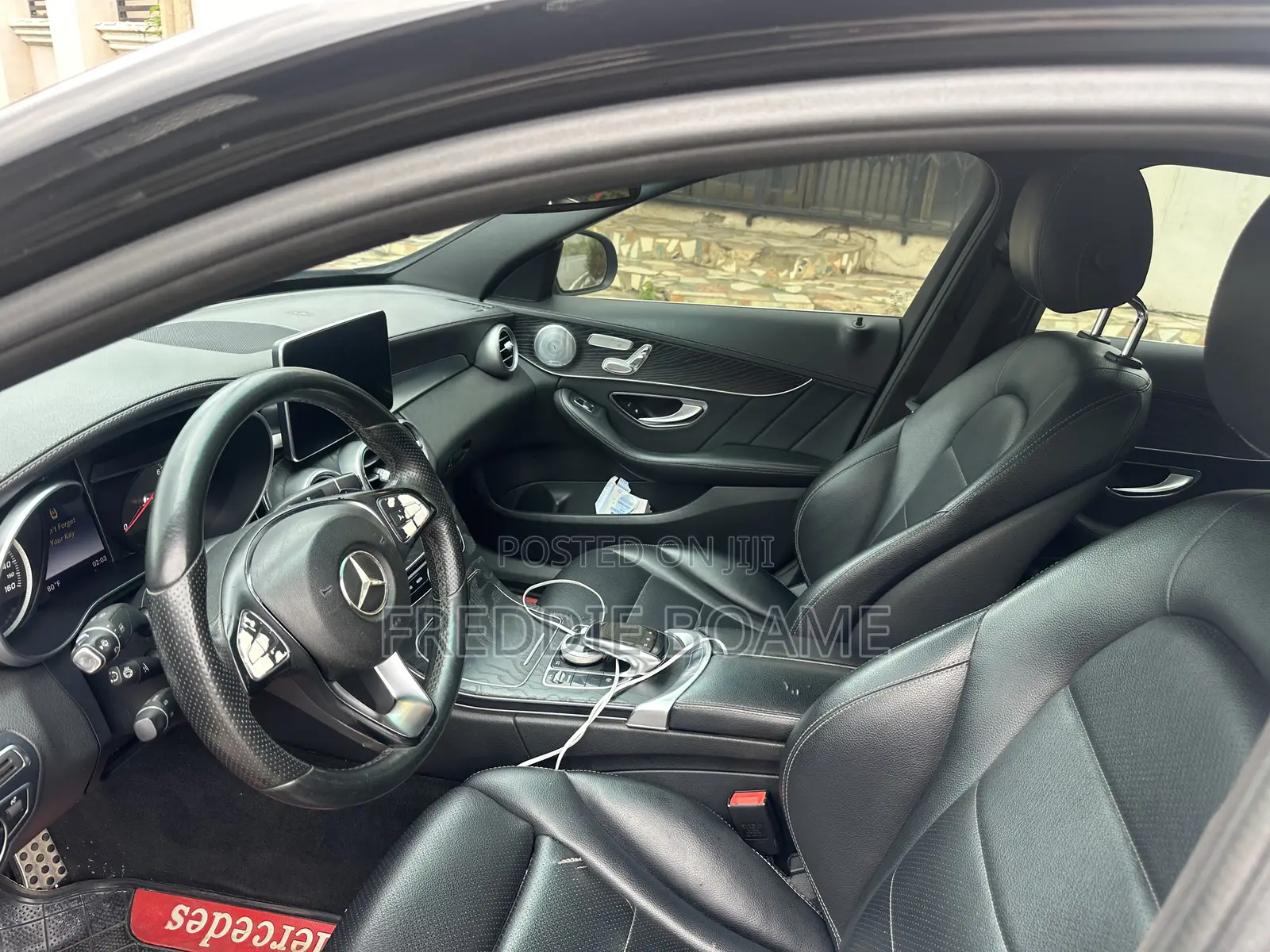 Mercedes-Benz C300 2016 Black