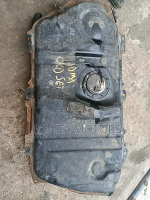 Toyota Voxy 2015 Fuel Tank