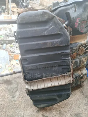 Toyota Voxy 2015 Fuel Tank