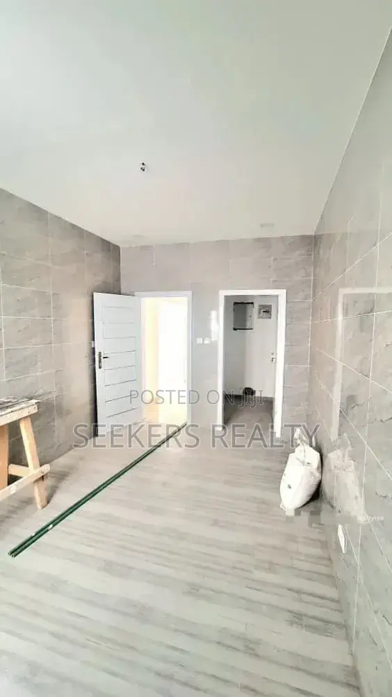3bdrm House in Seekers Realty, Baatsona Total for sale