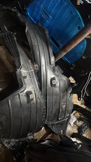 Honda Cr-v 2017,2018,2019 Front Mud Guard.
