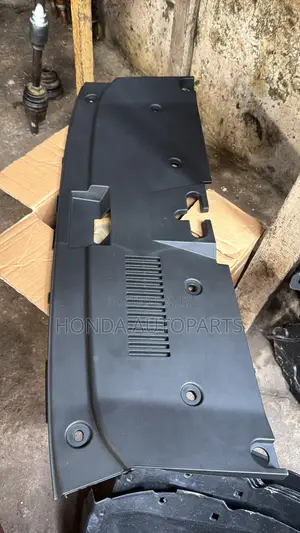 Honda Cr-v 2023,2024,2025 Radiator Panel.