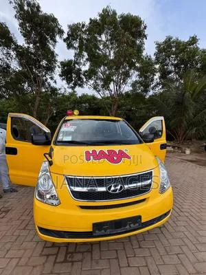 New Hyundai Starex 2011 Yellow