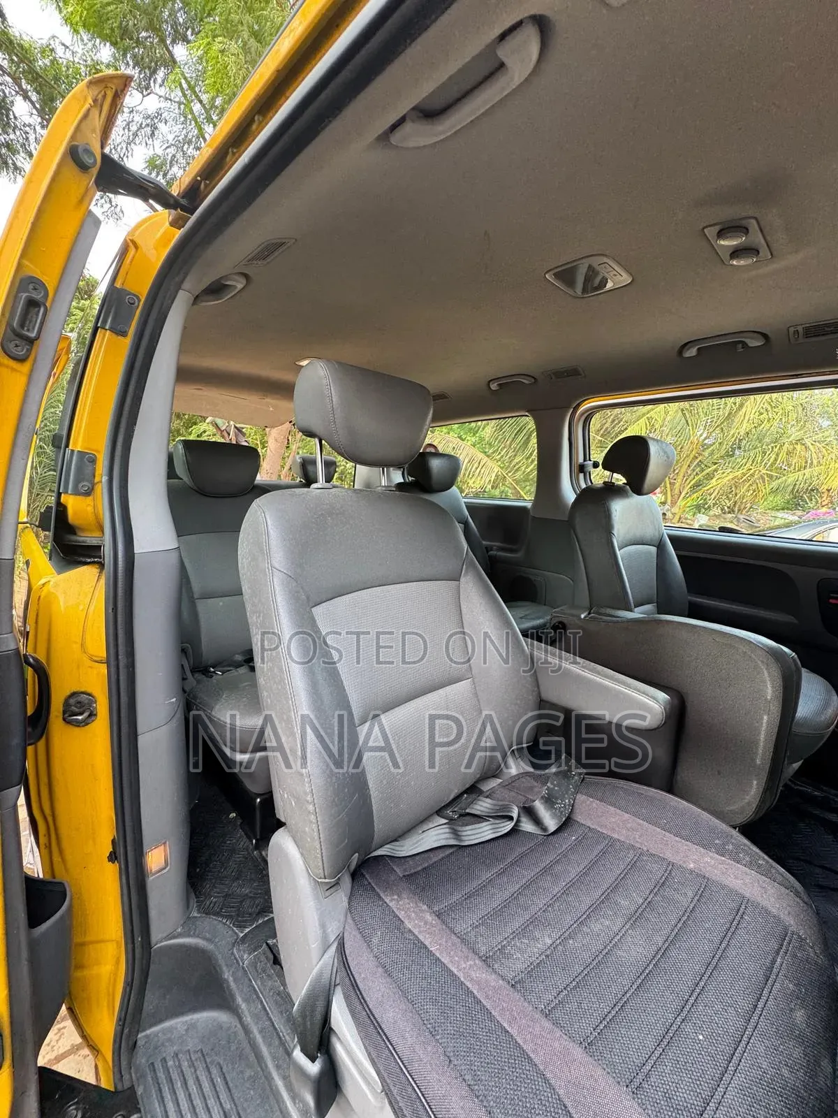 New Hyundai Starex 2011 Yellow