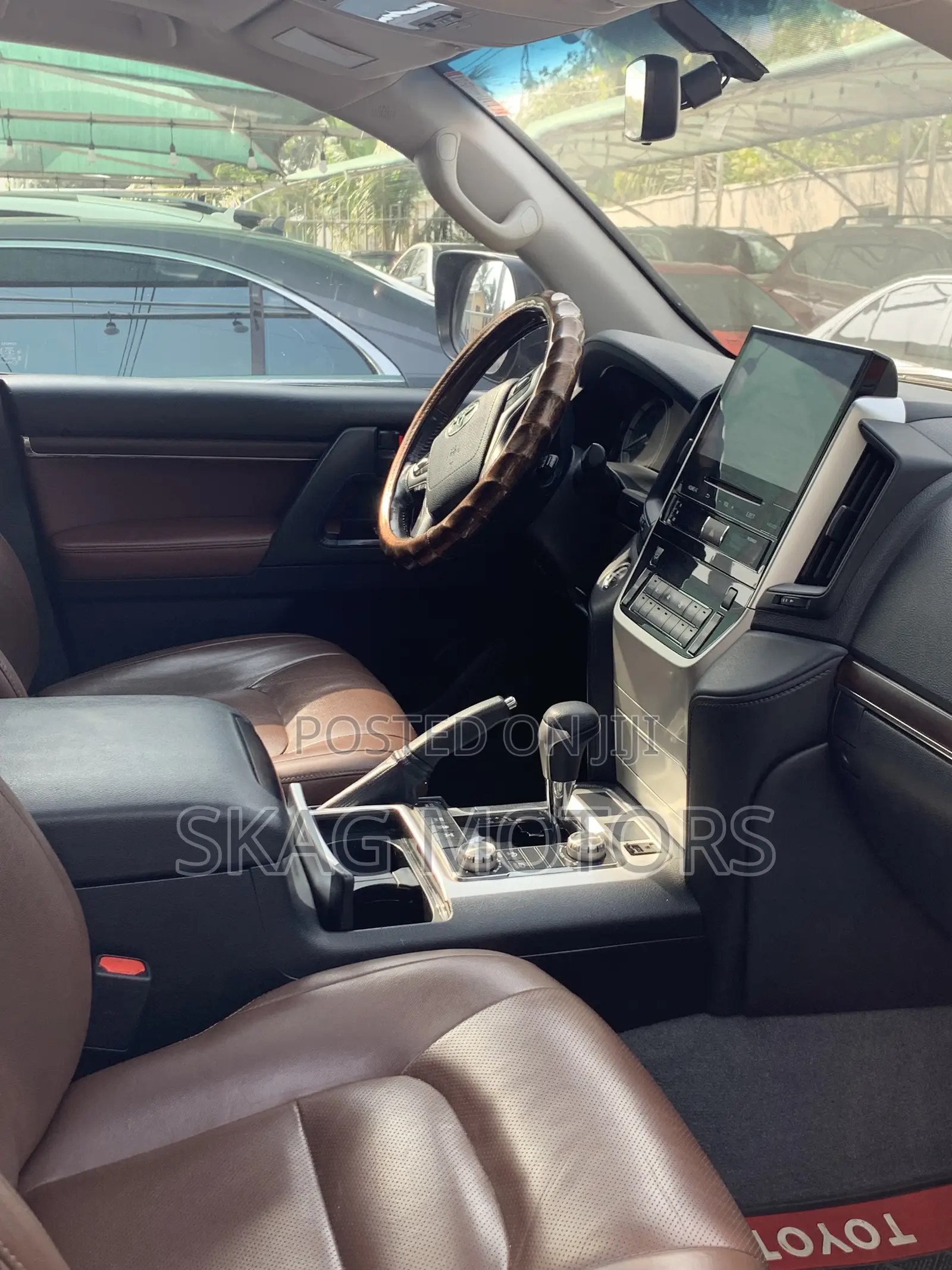 Toyota Land Cruiser 4.0 V6 GXR 2019 Black