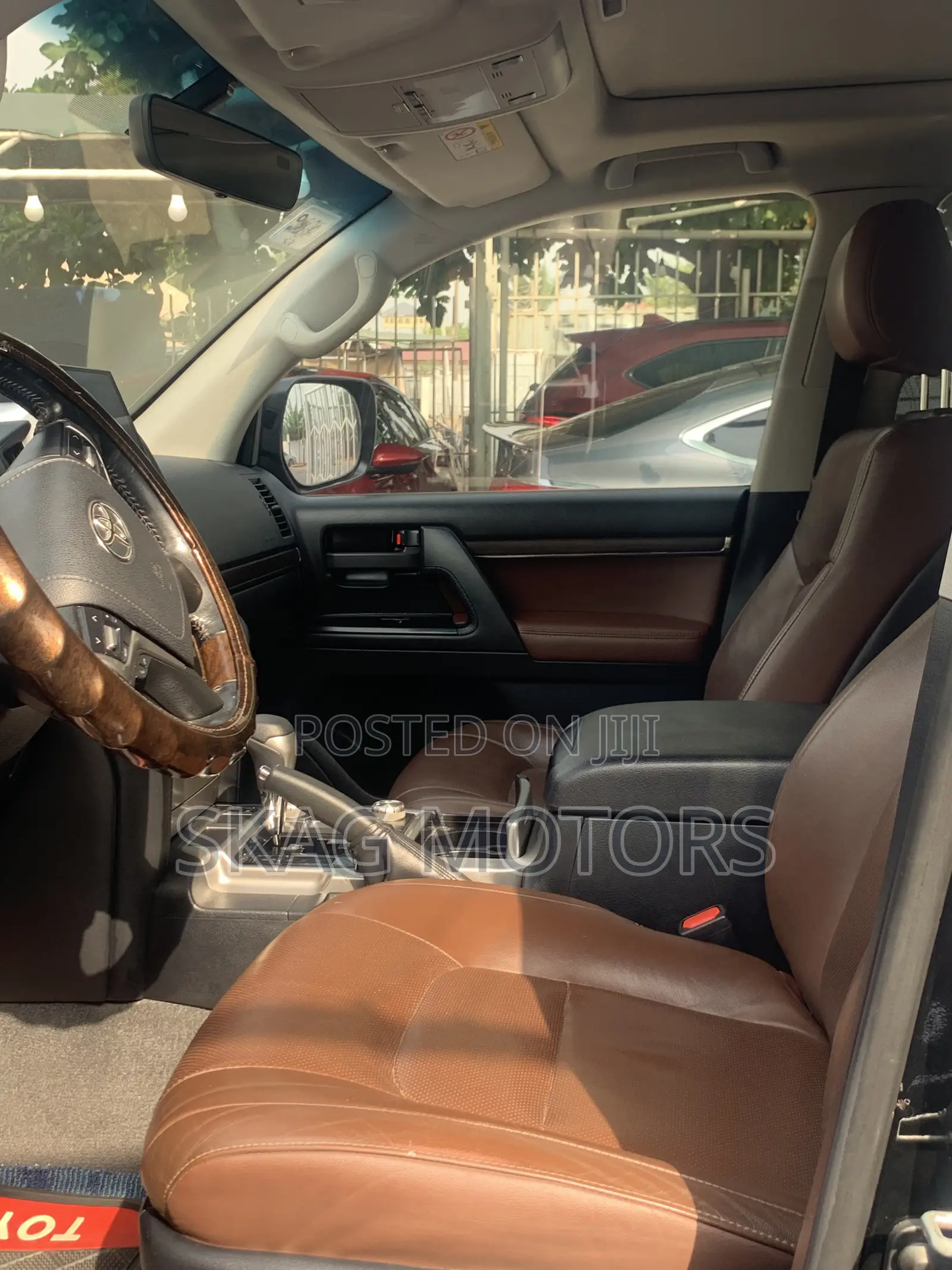 Toyota Land Cruiser 4.0 V6 GXR 2019 Black
