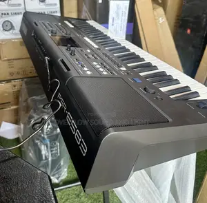 Yamaha PSR-E583 61-Keys Keyboard