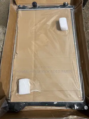 Toyota Camry 2020 2021 2022 Radiator/Tank