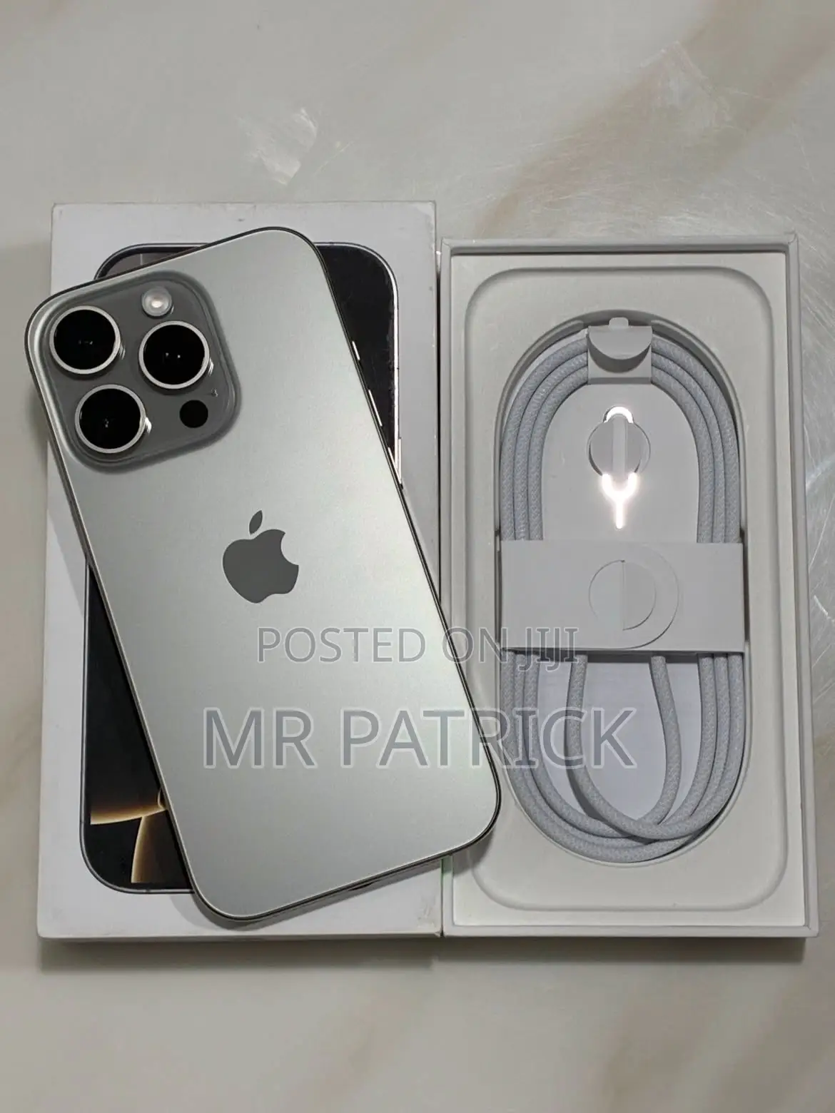 Apple iPhone 16 Pro 256 GB Gold