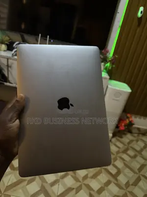 Laptop Apple MacBook Pro 2018 8GB Intel Core i5 SSD 256GB