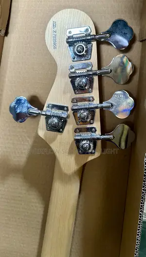 Fender Jazz Bass Passive Guitar