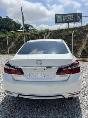 Honda Accord 2017 White