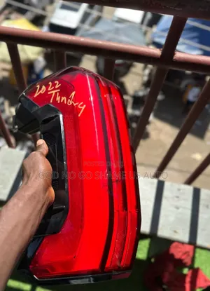 Toyota Tundra 2022 Taillights