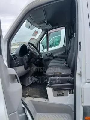 Mercedes-Benz Sprinter 2012 White