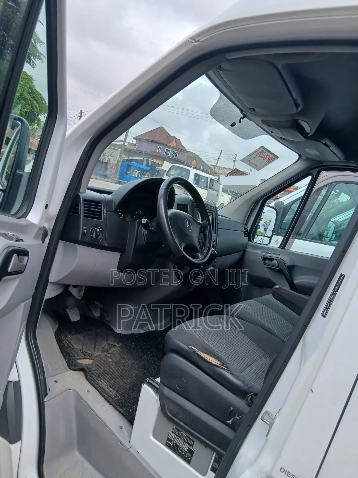 Mercedes-Benz Sprinter 2012 White