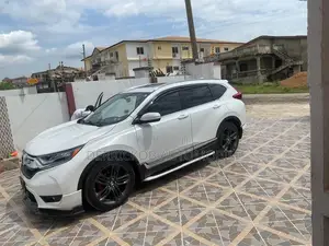 Honda CR-V Touring AWD 2019 White
