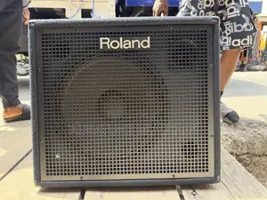 Roland Kc-600 Keyboard Amplifier 200 Watt