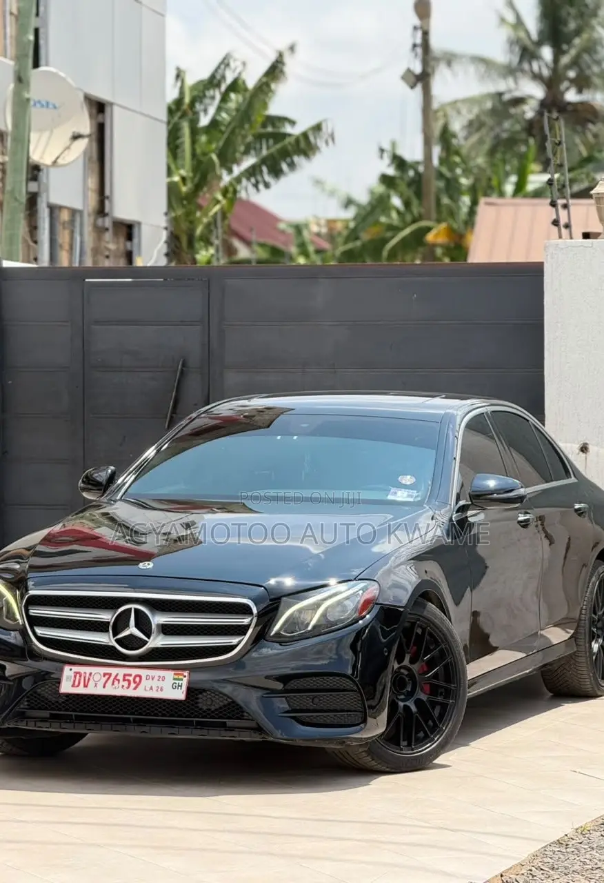 Mercedes-Benz E300 4Matic AWD Sedan (2.0L 4cyl 9A) 2017 Black