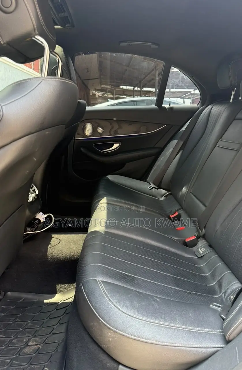 Mercedes-Benz E300 4Matic AWD Sedan (2.0L 4cyl 9A) 2017 Black